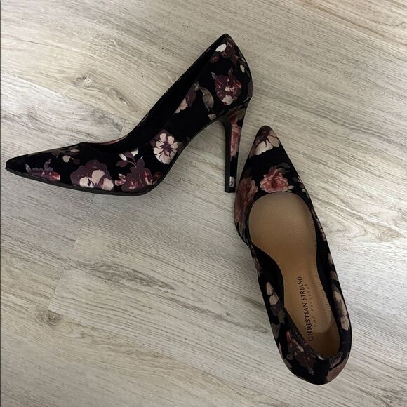 Christian Siriano Shoes - Christian Siriano Black and Pink Floral Heels preloved 👠